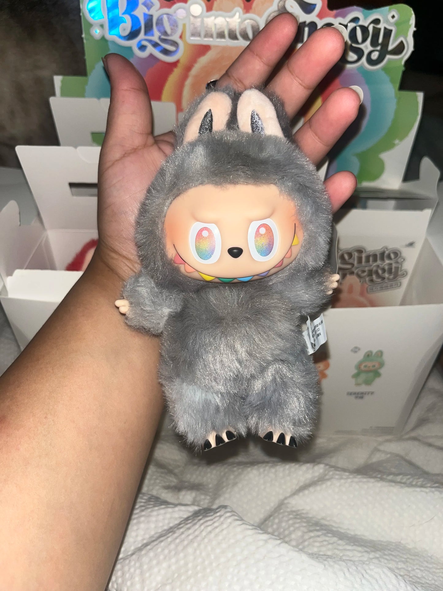 THE MONSTERS "Big Into Energy Series" - Vinyl Plush Pendant Blind Box Labubu V3