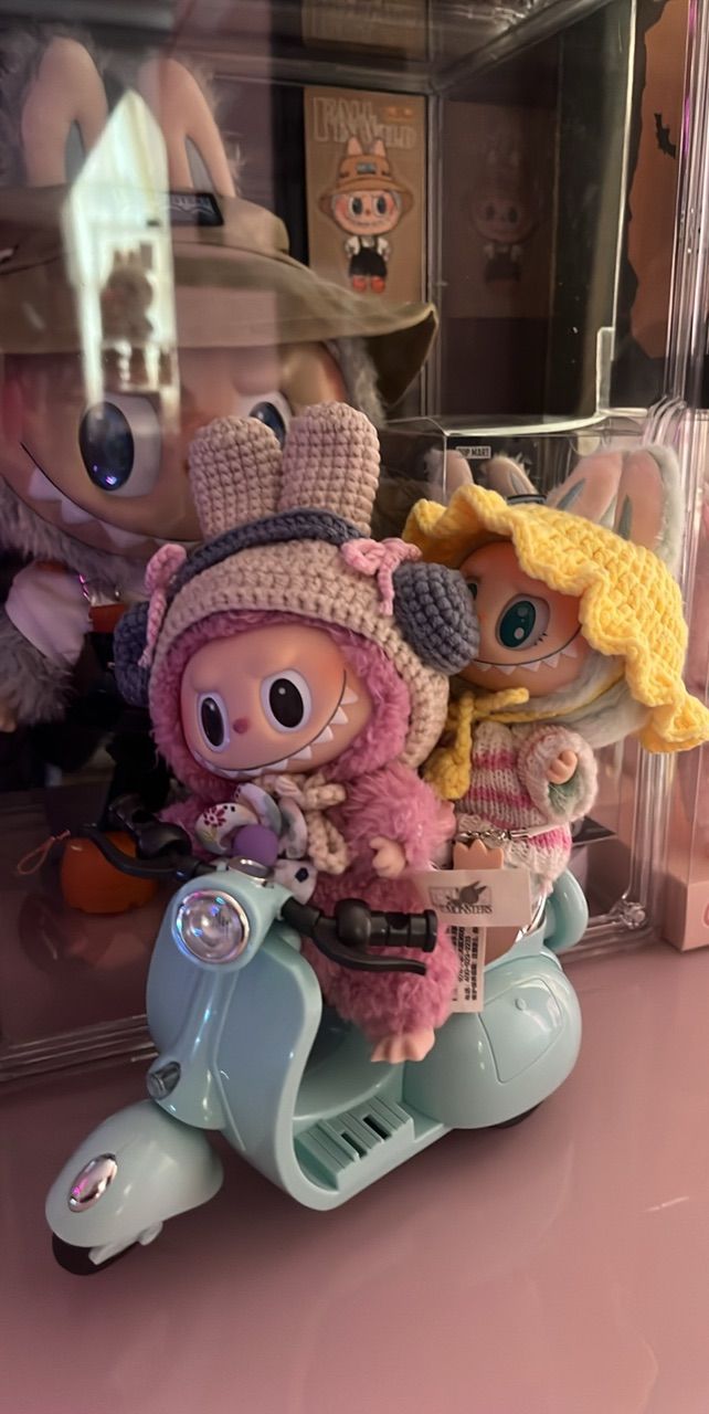Doll Mini Electric Motorcycle Children's Toy for Labubu Toy Motor for Doll (No Doll)